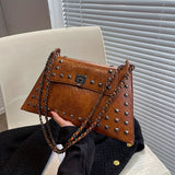 Vintage Chic Rivets Chain Bag - Timeless Turn-Lock Shoulder Purse for Trendy Women - Versatile Daily Companion